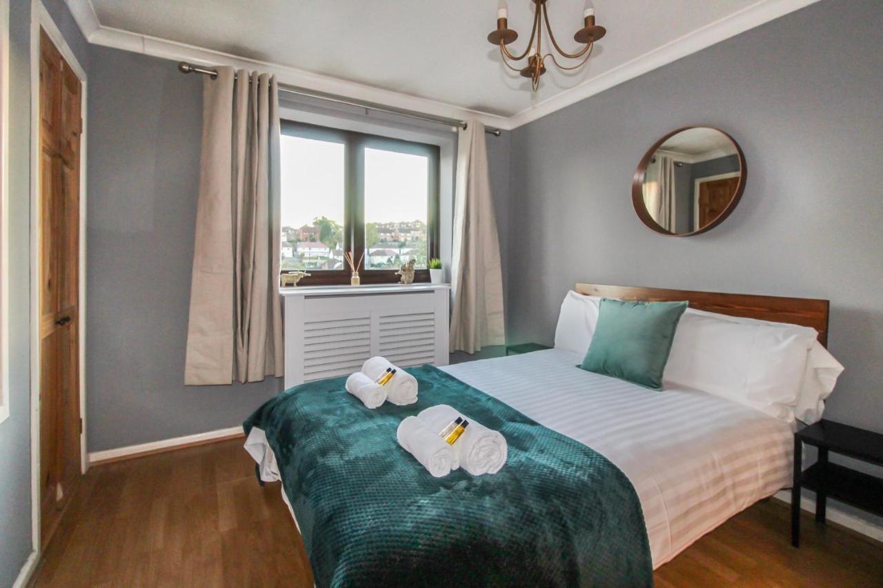 Casa vacanze Comfortable 2 Bedroom House With Free Parking