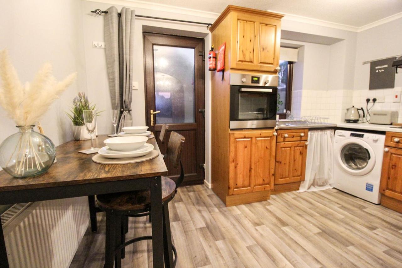 Casa vacanze Comfortable 2 Bedroom House With Free Parking
